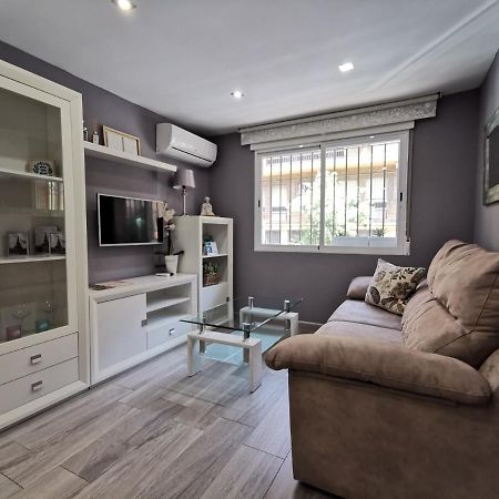 Appartamento Great Location With Free Private Parking Cordova Esterno foto