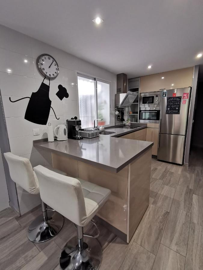 Appartamento Great Location With Free Private Parking Cordova Esterno foto