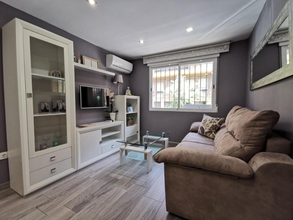 Appartamento Great Location With Free Private Parking Cordova Esterno foto