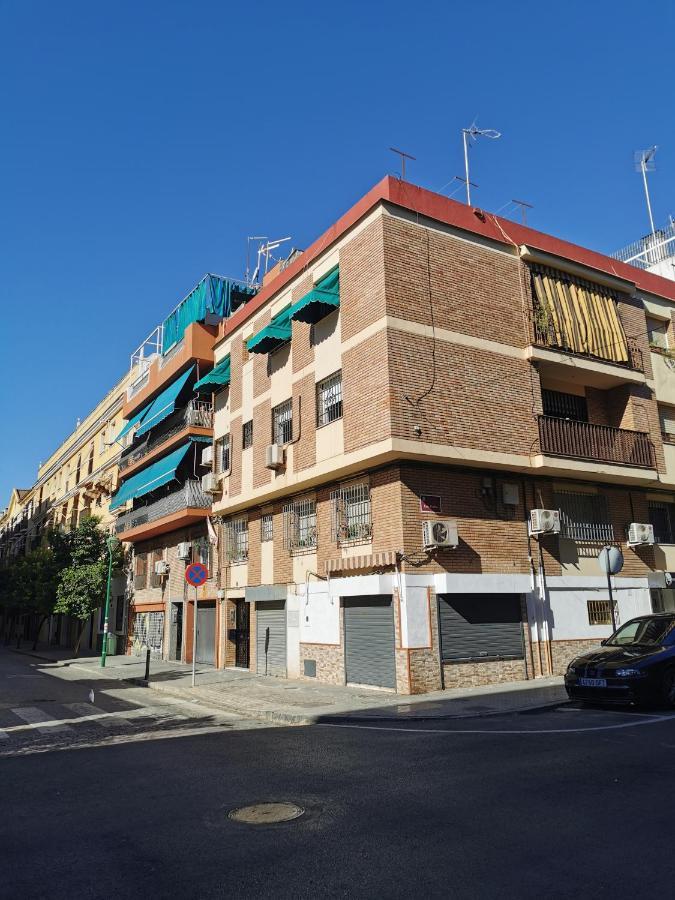 Appartamento Great Location With Free Private Parking Cordova Esterno foto